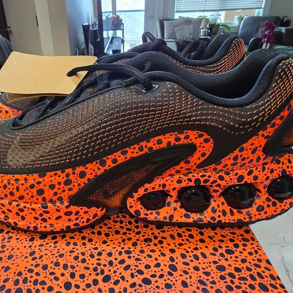 Nike Air Max DN Premium Electric Safari Black HM0811-900 Men’s Sz 10 Orange new - Picture 1 of 15